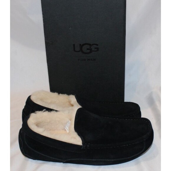 NIB UGG Men's ASCOT Suede Shearling Lined Slip On Moccasin Slippers BLACK 7 - Picture 1 of 8
